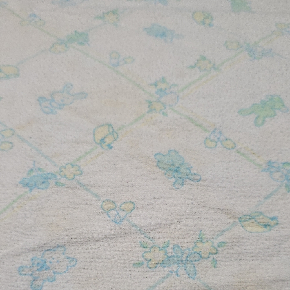 Flannel Cream and Blue Receiving Baby Blanket, 28x32, Preloved - Picture 4 of 16